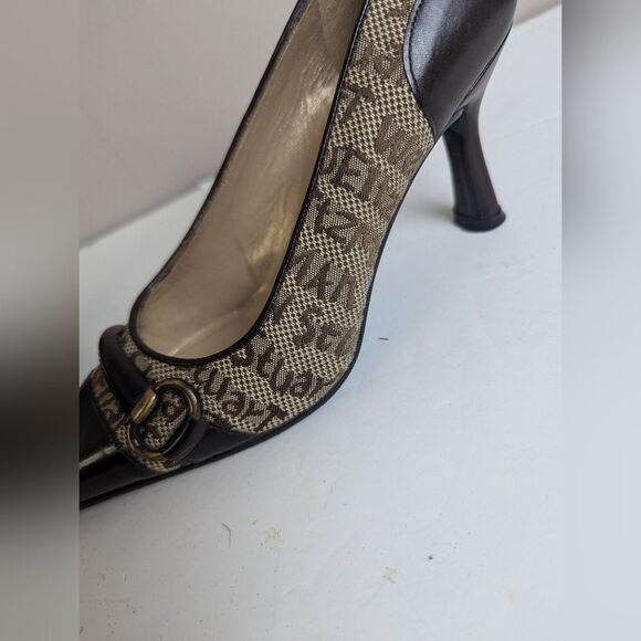 Vintage Stuart Weitzman Monogram Heels – Size 5 – 3" Heel – Rare Designer Pumps - Picture 5 of 11